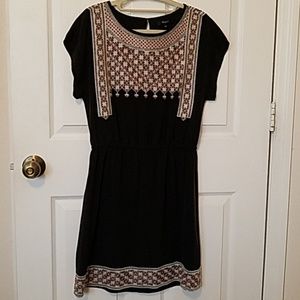 Black embroidered casual dress